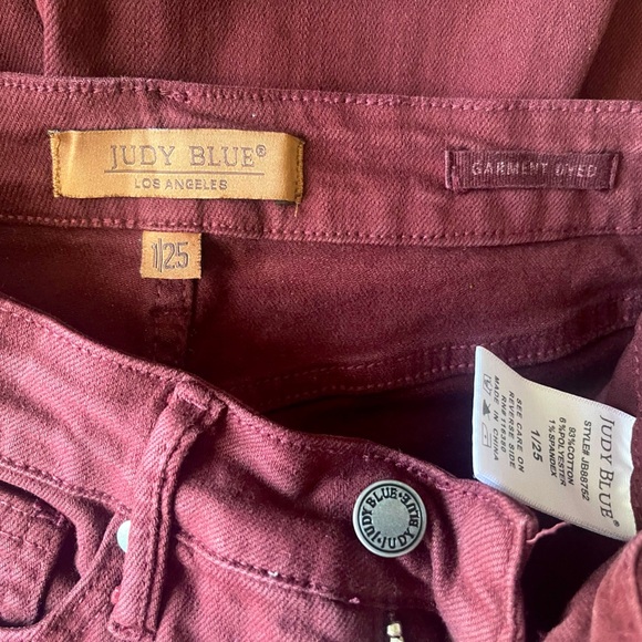 JUDY BLUE Women's Burgundy Jeans - Picture 8 of 10